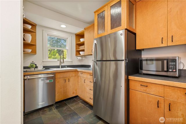 547 NE 91st Street, Seattle, WA 98115