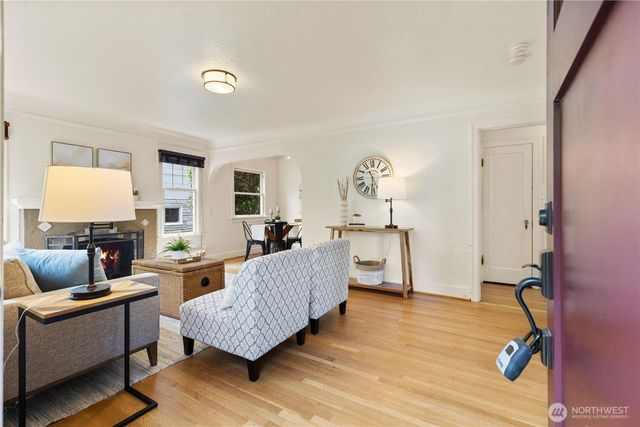 547 NE 91st Street, Seattle, WA 98115