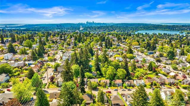 547 NE 91st Street, Seattle, WA 98115