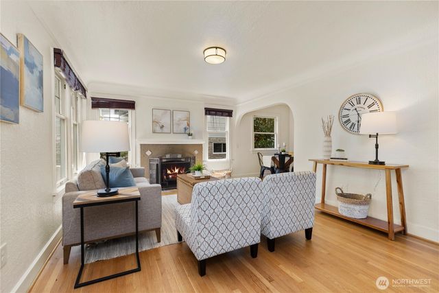547 NE 91st Street, Seattle, WA 98115