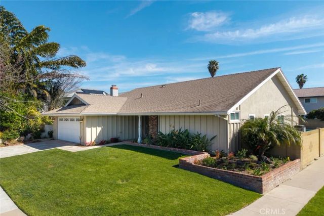 11348 Barbi Lane, Los Alamitos, CA 90720