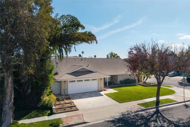11348 Barbi Lane, Los Alamitos, CA 90720