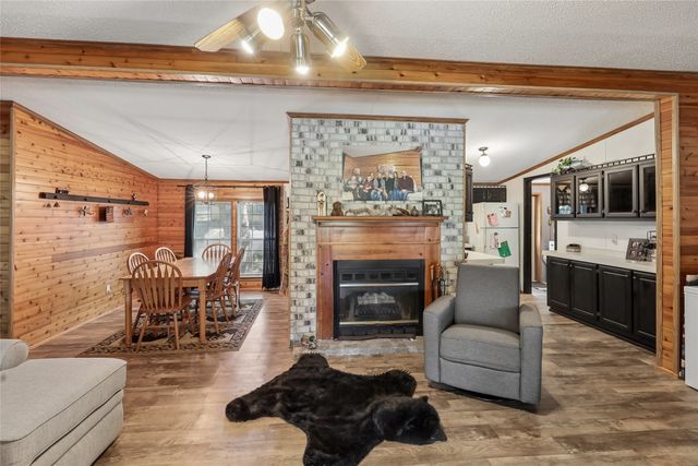 104 North Drive, Montezuma, IA 50171