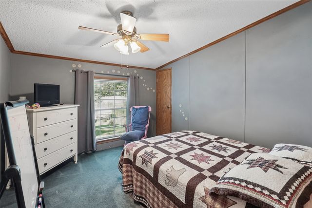 104 North Drive, Montezuma, IA 50171
