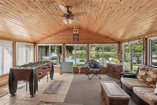 104 North Drive, Montezuma, IA 50171