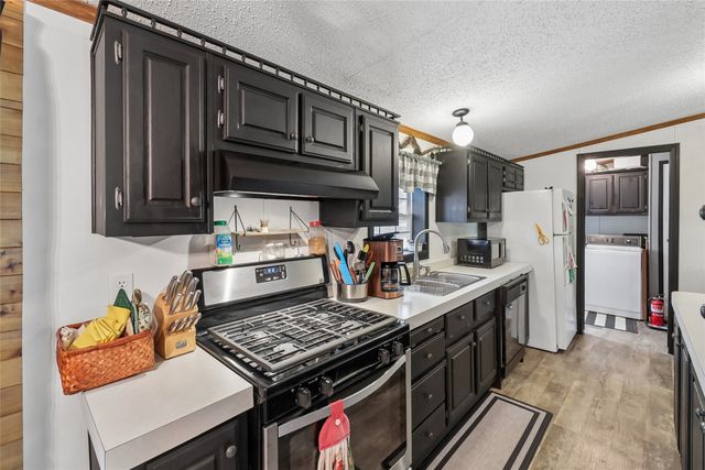 104 North Drive, Montezuma, IA 50171