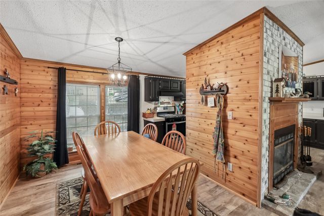 104 North Drive, Montezuma, IA 50171