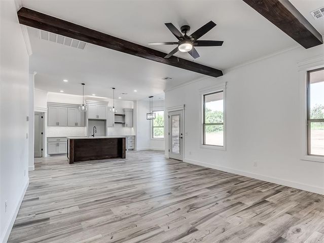 8060 Longbow, Guthrie, OK 73044