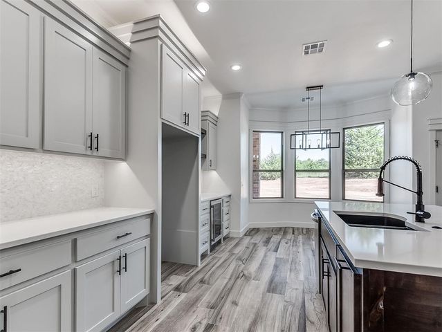 8060 Longbow, Guthrie, OK 73044