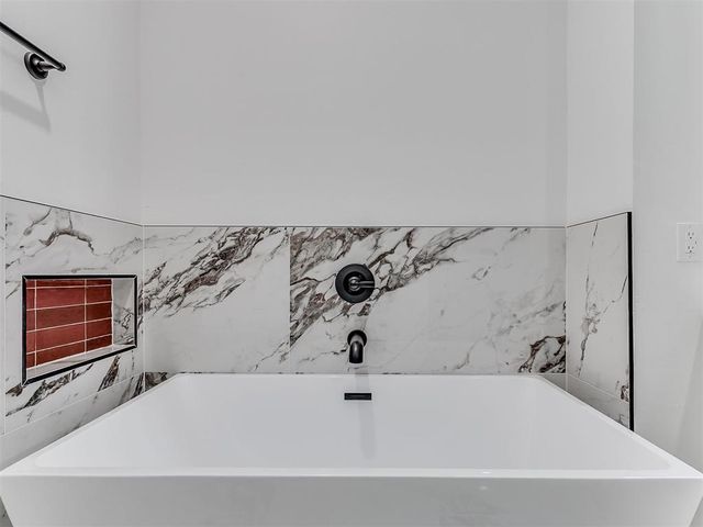 8060 Longbow, Guthrie, OK 73044