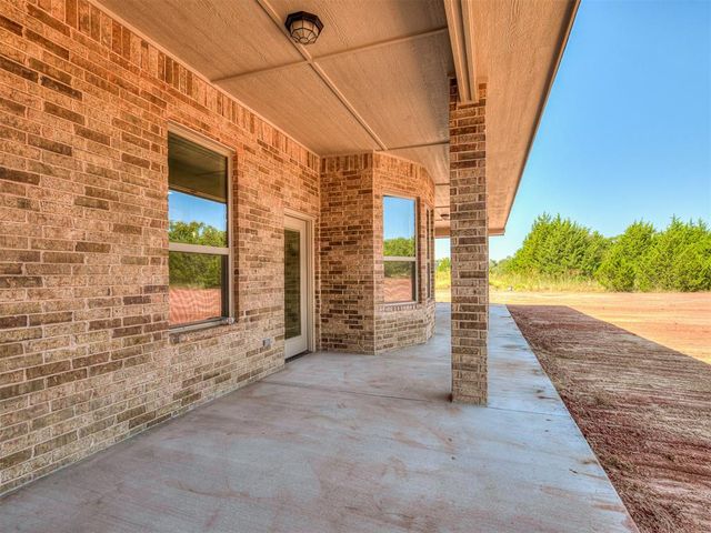 8060 Longbow, Guthrie, OK 73044