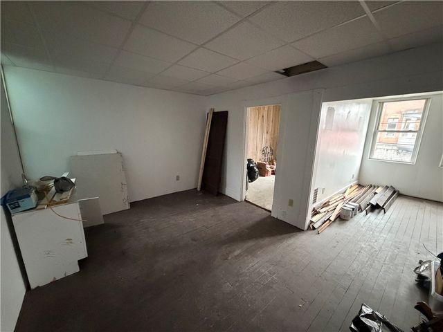 759 Mckean Ave, Donora, PA 15033