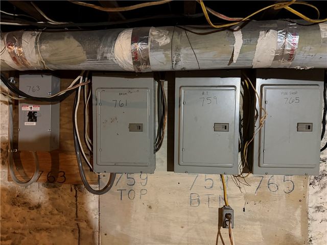 759 Mckean Ave, Donora, PA 15033