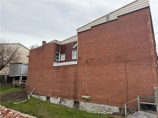 759 Mckean Ave, Donora, PA 15033