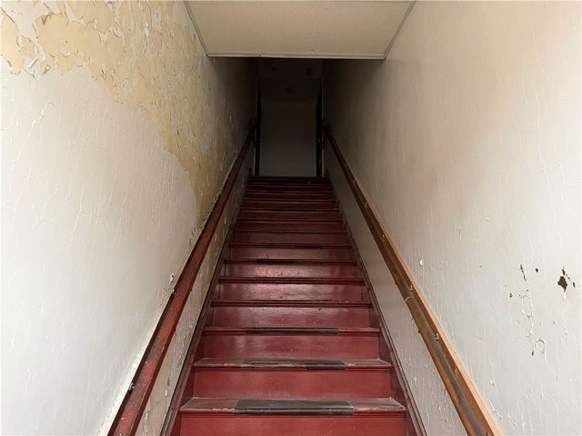 759 Mckean Ave, Donora, PA 15033