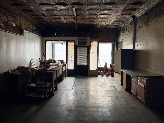 759 Mckean Ave, Donora, PA 15033