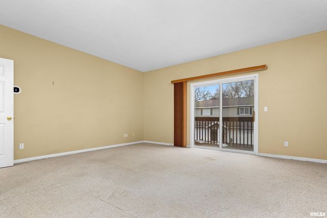 3510 N Kingston Dr Apt 5, Peoria, IL 61604