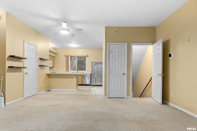 3510 N Kingston Dr Apt 5, Peoria, IL 61604