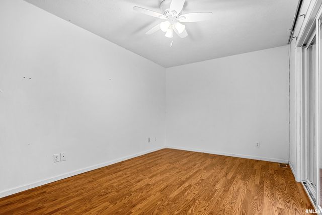 3510 N Kingston Dr Apt 5, Peoria, IL 61604