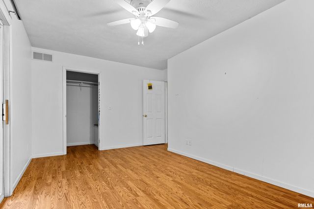 3510 N Kingston Dr Apt 5, Peoria, IL 61604