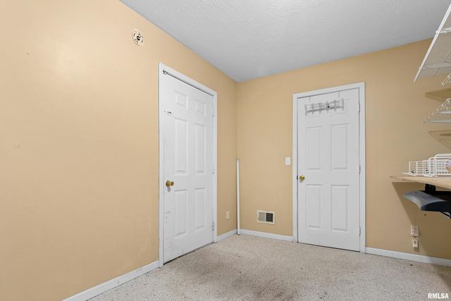 3510 N Kingston Dr Apt 5, Peoria, IL 61604