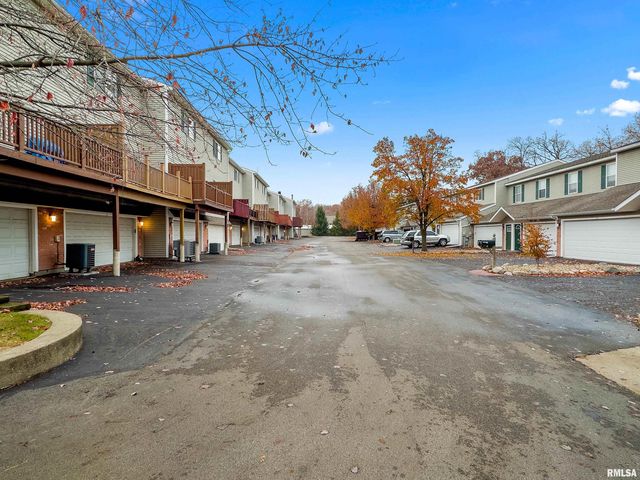 3510 N Kingston Dr Apt 5, Peoria, IL 61604