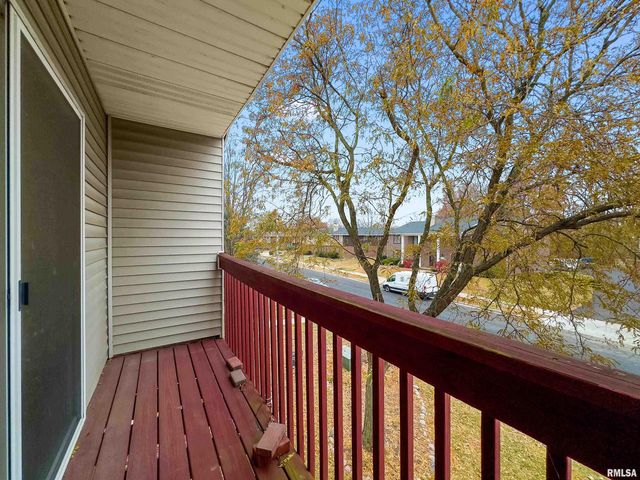 3510 N Kingston Dr Apt 5, Peoria, IL 61604