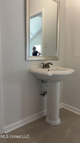 1712 James Buchanan Drive, Biloxi, MS 39531
