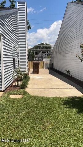 1712 James Buchanan Drive, Biloxi, MS 39531