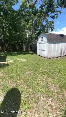 1712 James Buchanan Drive, Biloxi, MS 39531