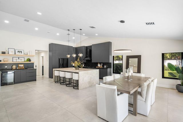 926 SW 35th Court, Boynton Beach, FL 33435