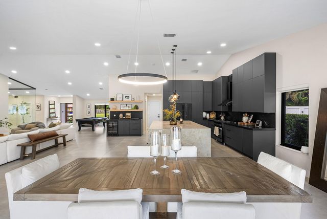 926 SW 35th Court, Boynton Beach, FL 33435