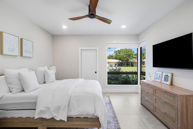 926 SW 35th Court, Boynton Beach, FL 33435