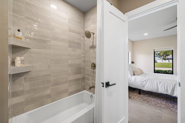 926 SW 35th Court, Boynton Beach, FL 33435