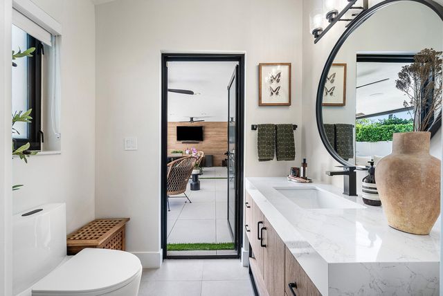 926 SW 35th Court, Boynton Beach, FL 33435