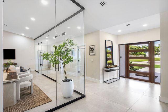 926 SW 35th Court, Boynton Beach, FL 33435