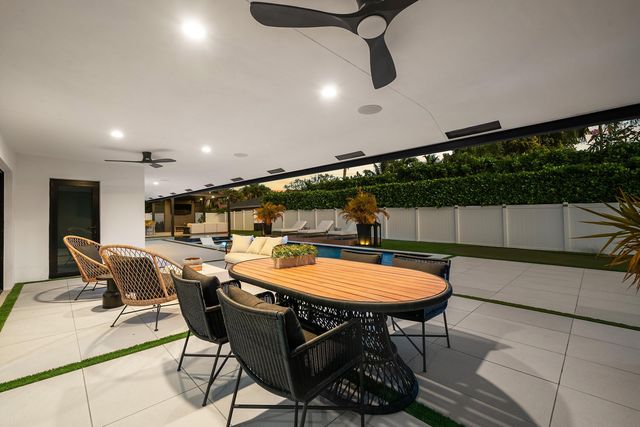 926 SW 35th Court, Boynton Beach, FL 33435