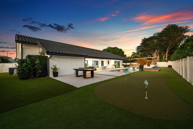 926 SW 35th Court, Boynton Beach, FL 33435