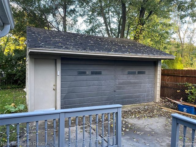 3262 Edgemere Street, Commerce Twp, MI 48382