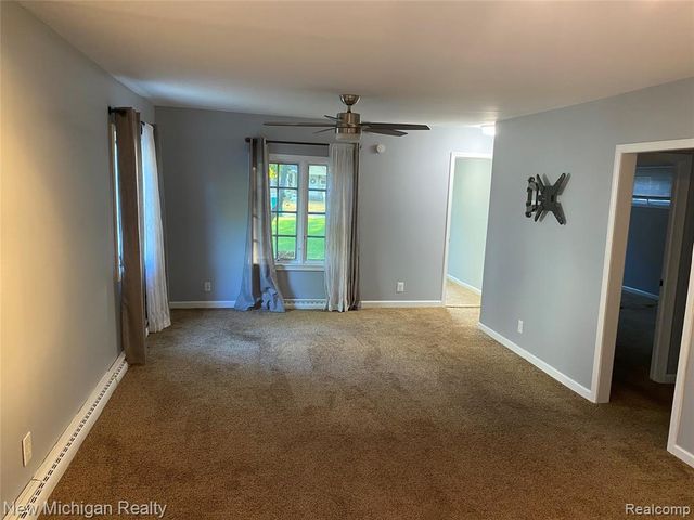 3262 Edgemere Street, Commerce Twp, MI 48382