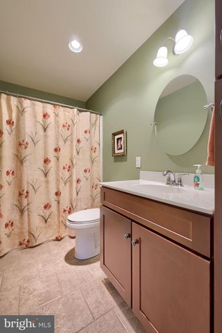 1343 FIELDSTONE DR, Mount Joy, PA 17552