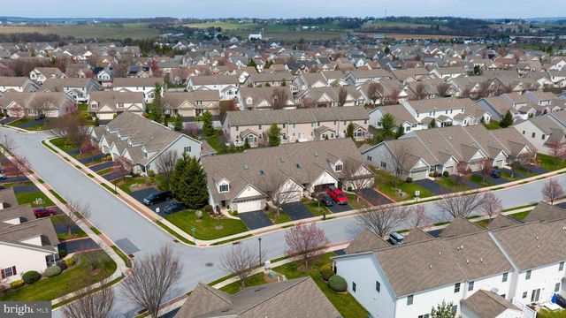 1343 FIELDSTONE DR, Mount Joy, PA 17552