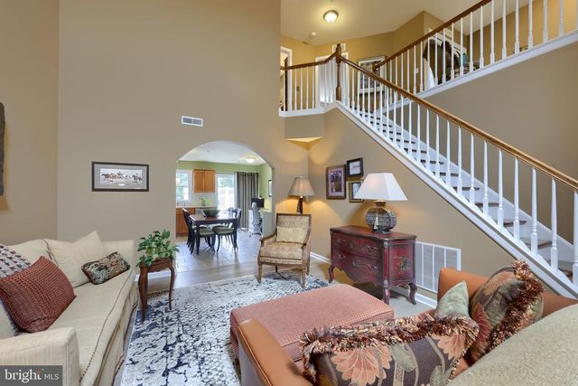 1343 FIELDSTONE DR, Mount Joy, PA 17552