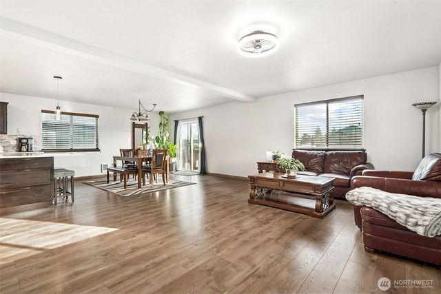 20509 5th Avenue Ct E, Spanaway, WA 98387