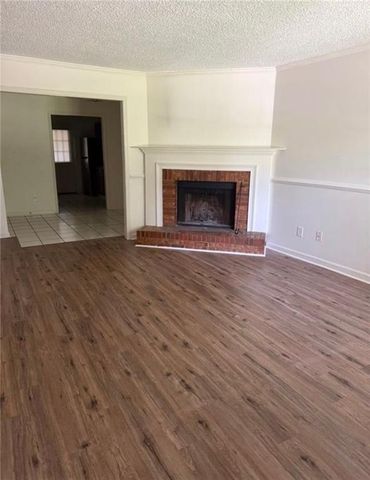 4067 Coopers Hill Drive, Smyrna, GA 30080