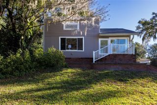 2119 E CROOKED LAKE DRIVE, Eustis, FL 32726