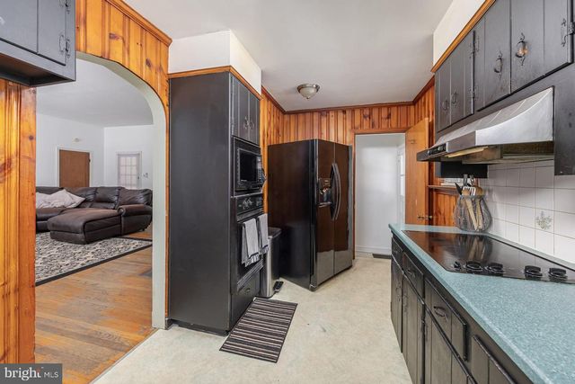 643 W JERSEY AVE, Woodbury Heights, NJ 08097