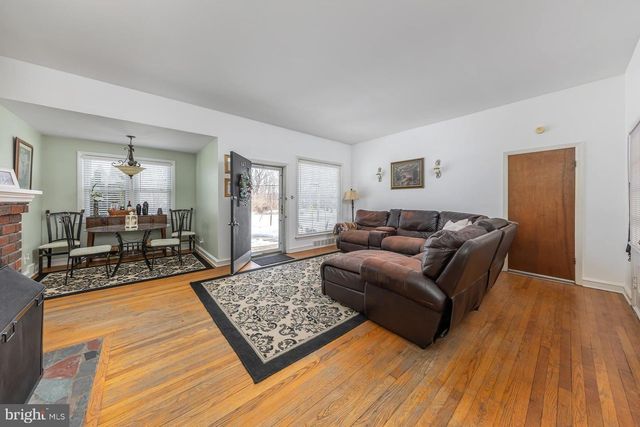 643 W JERSEY AVE, Woodbury Heights, NJ 08097