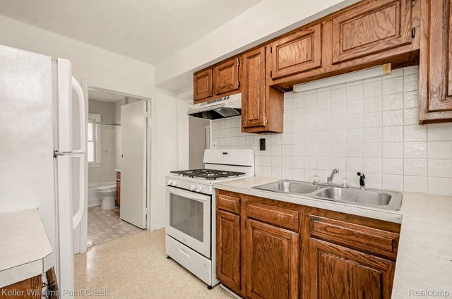 26737 Brush Street, Madison Heights, MI 48071