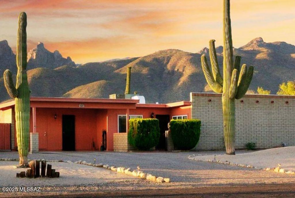 9461 E Kayenta Drive, Tucson, AZ 85749